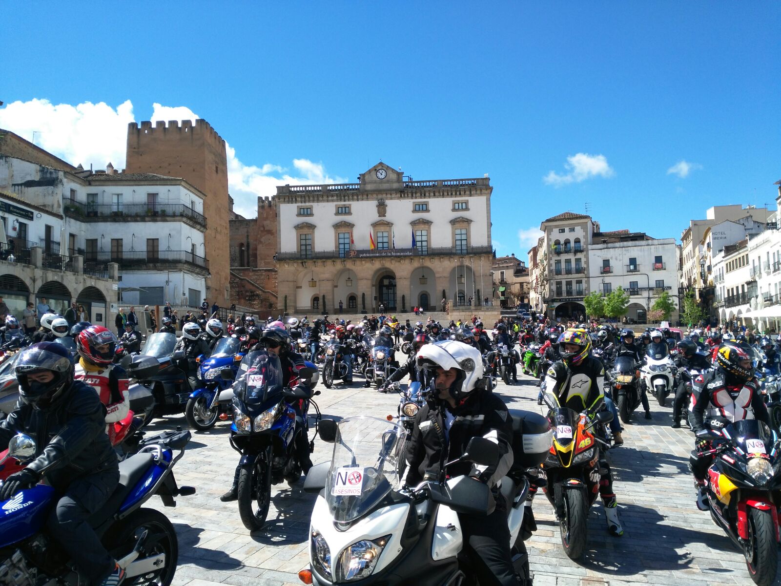 Caceres2.jpg