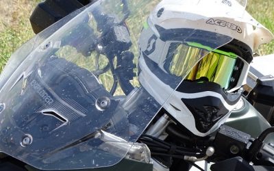 ¿Cómo comprarte unas gafas para ir en moto?