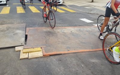 Denunciada la colocación de planchas metálicas en Tenerife con alto riesgo de accidente