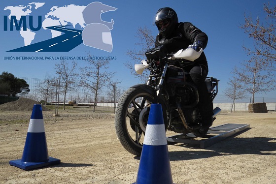 Curso especial perfeccionamiento conducción motocicletas