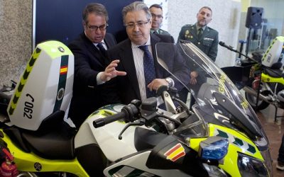 Mitomanía… La patrulla integral en motocicleta de la DGT no es integral.