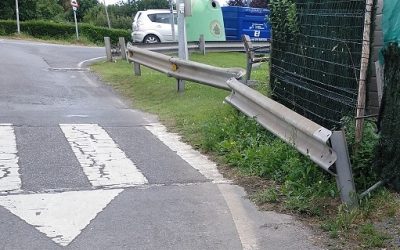 Guardarraíles ilegales en Erandio… muy peligrosos.