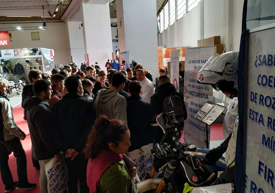 I.M.U. en el salón Vive la Moto