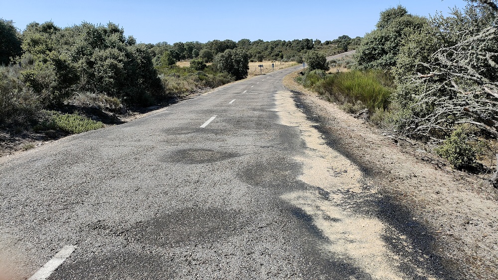DENUNCIA: Áridos en la calzada -Zamora