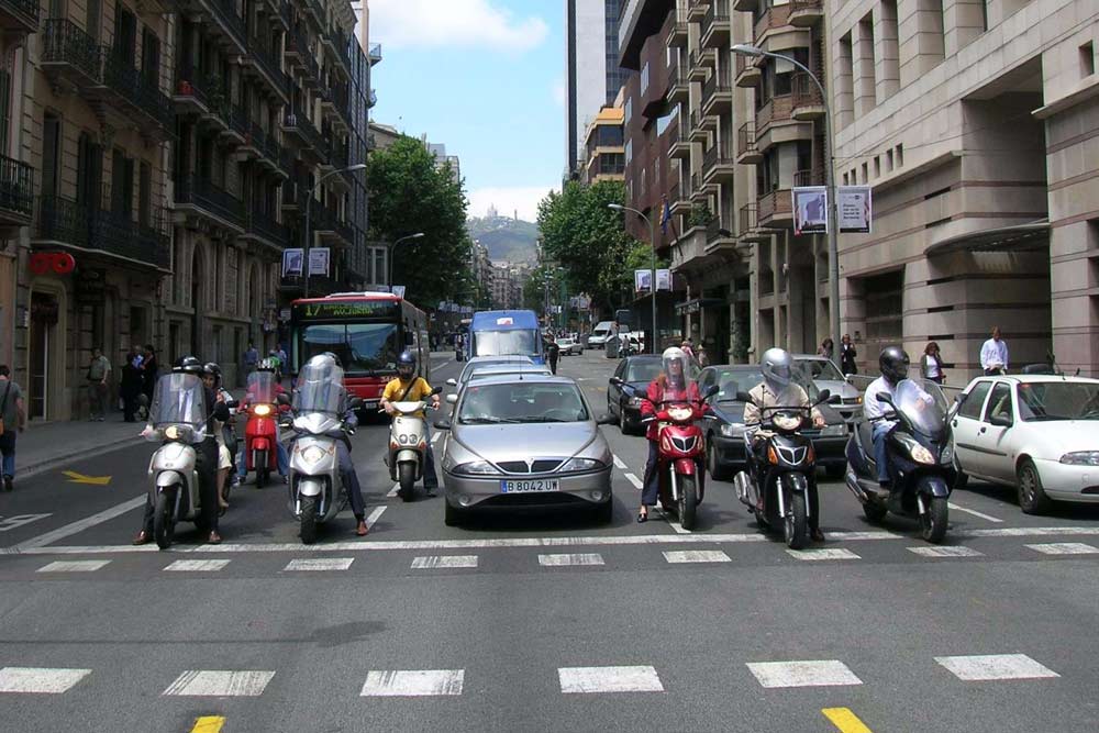 IMU se reúne con el Ayuntamiento de Barcelona
