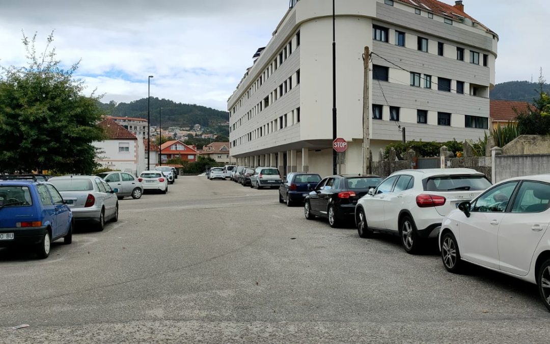 ¿Se puede estacionar nuestra motocicleta o vehículo en la calzada?