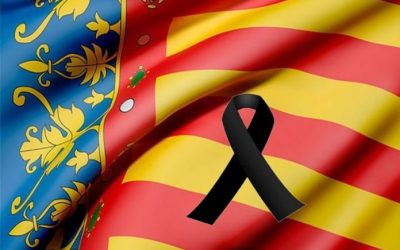 EXISTE GRUPO ORGANIZADO DE MOTORISTAS EN VALENCIA REALIZANDO LABORES DE AUXILIO A LOS CIUDADANOS. TE PUEDE UNIR.