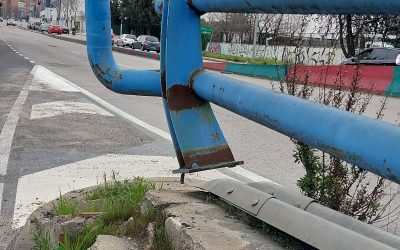 I.M.U. DENUNCIA EN COSLADA EL ESTADO ILEGAL Y PELIGROSO DESDE HACE MÁS DE 13 AÑOS DE UN TRAMO DE VIA CAPAZ DE MATAR MOTORISTAS.